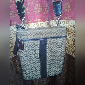 Vintage COACH CC Signature Tan Canvas Leather Trim Crossbody Messenger Bag